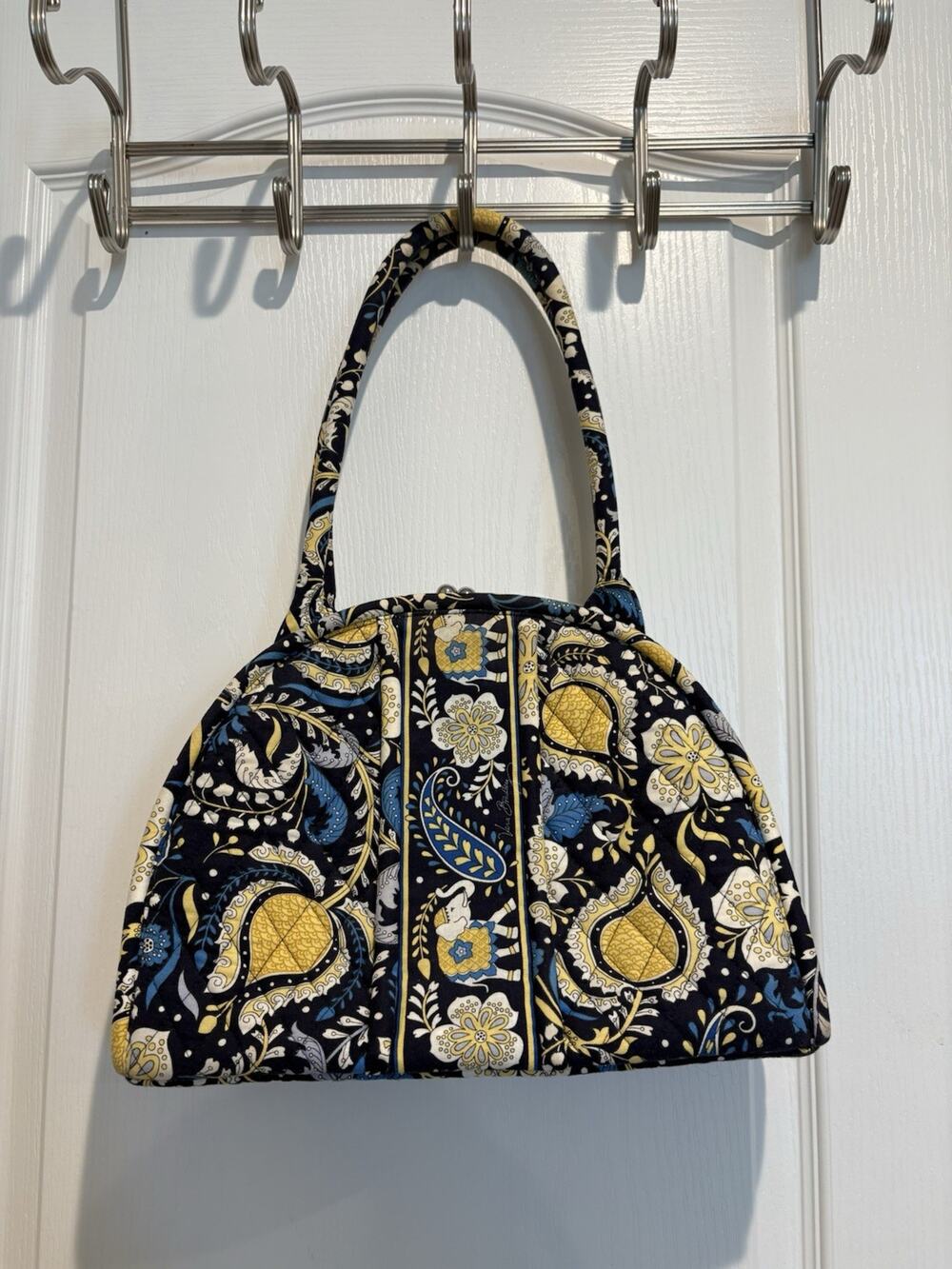 Vera Bradley “Ellie Blue Elephant” Kiss Lock Magnetic Closure Bag